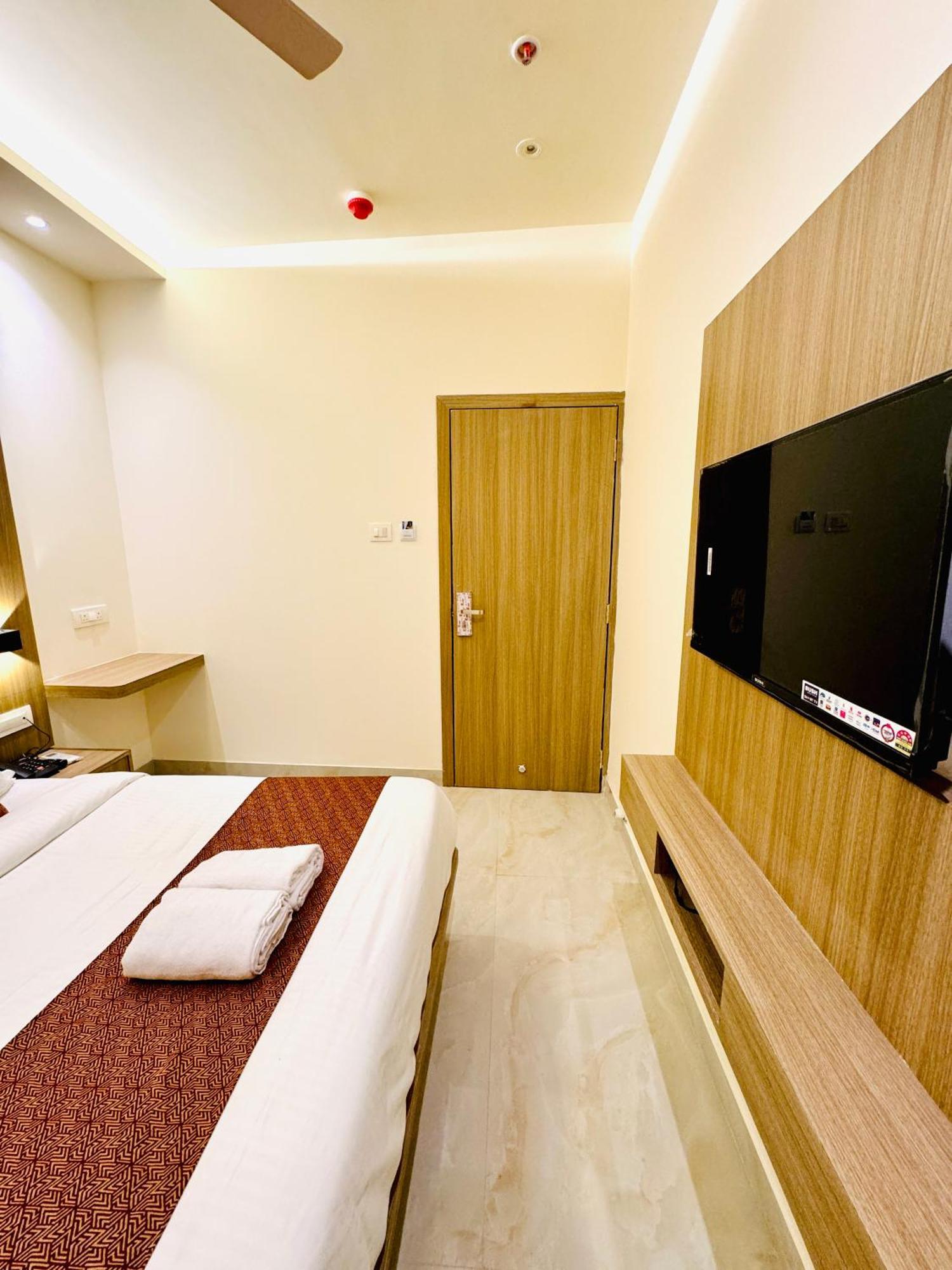 Hotel Bellamont 孟买 外观 照片