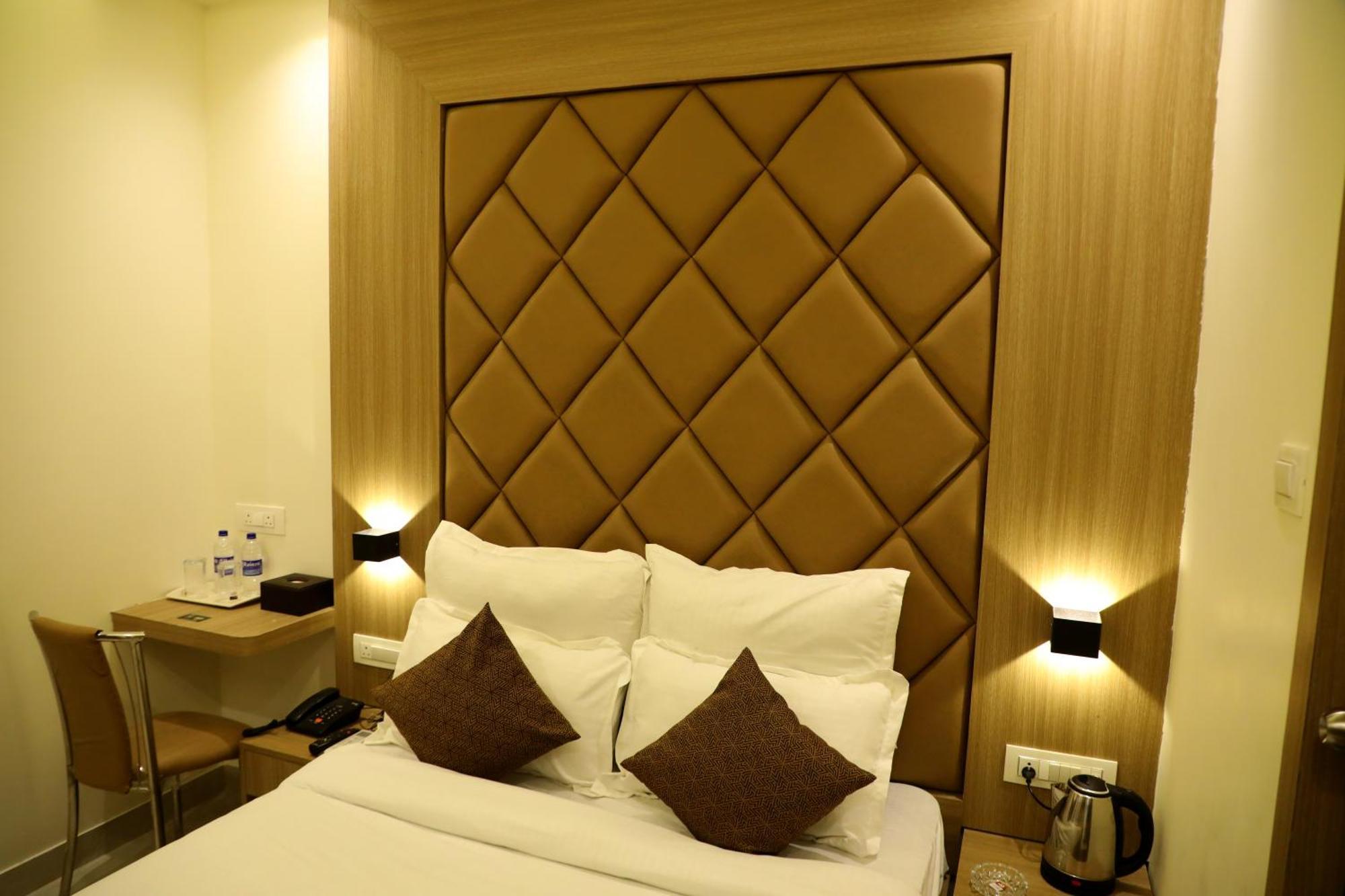 Hotel Bellamont 孟买 外观 照片